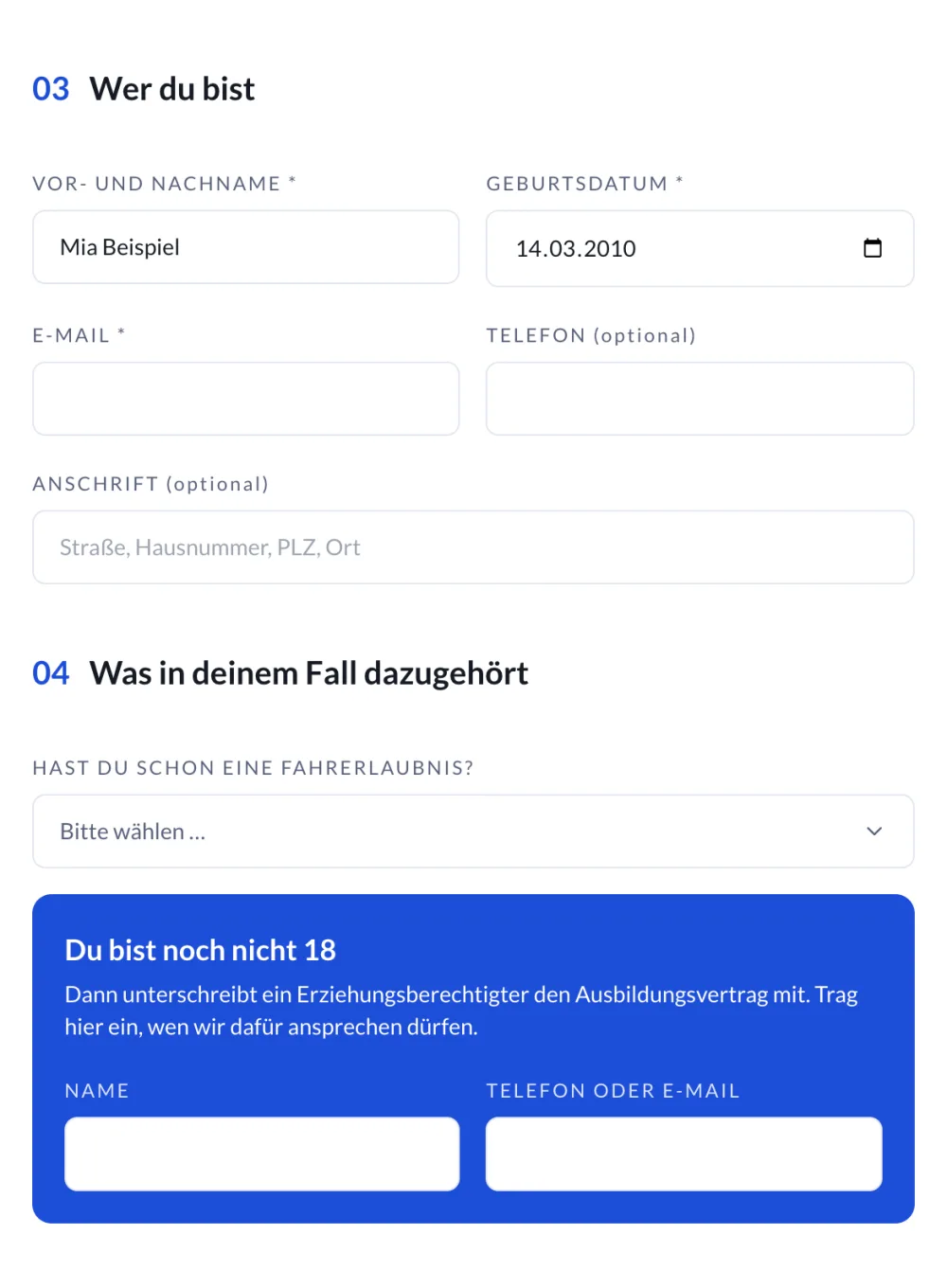 Anmeldeformular einer Beispiel-Fahrschule: Nach einem Geburtsdatum unter 18 erscheint ein Block für Name und Kontakt eines Erziehungsberechtigten
