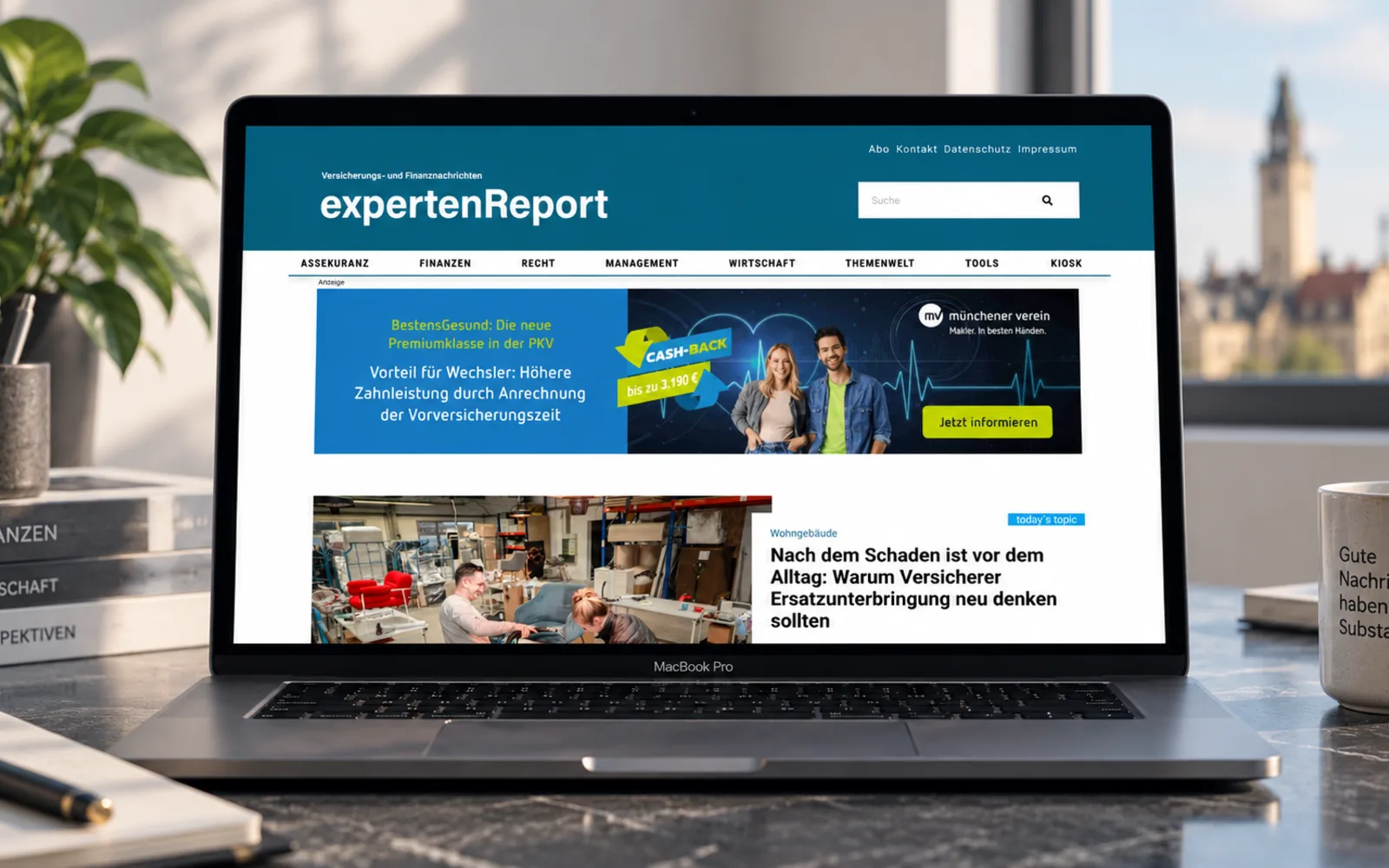 Die Website von experten.de auf einem Laptop